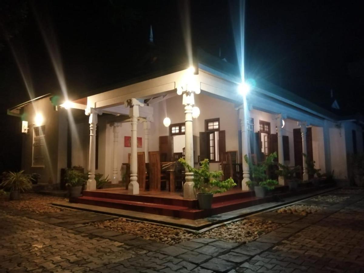 Tranquility Guest House 히카두와 외부 사진