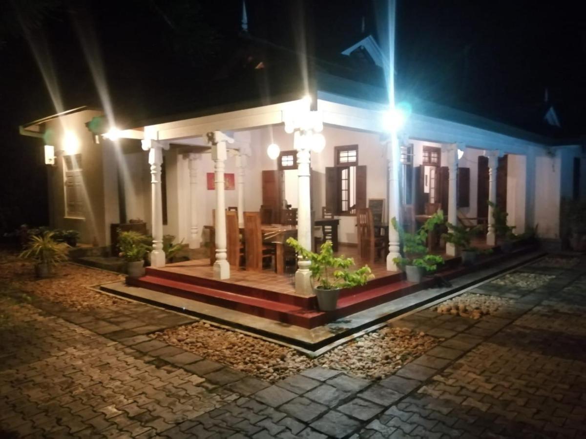 Tranquility Guest House 히카두와 외부 사진