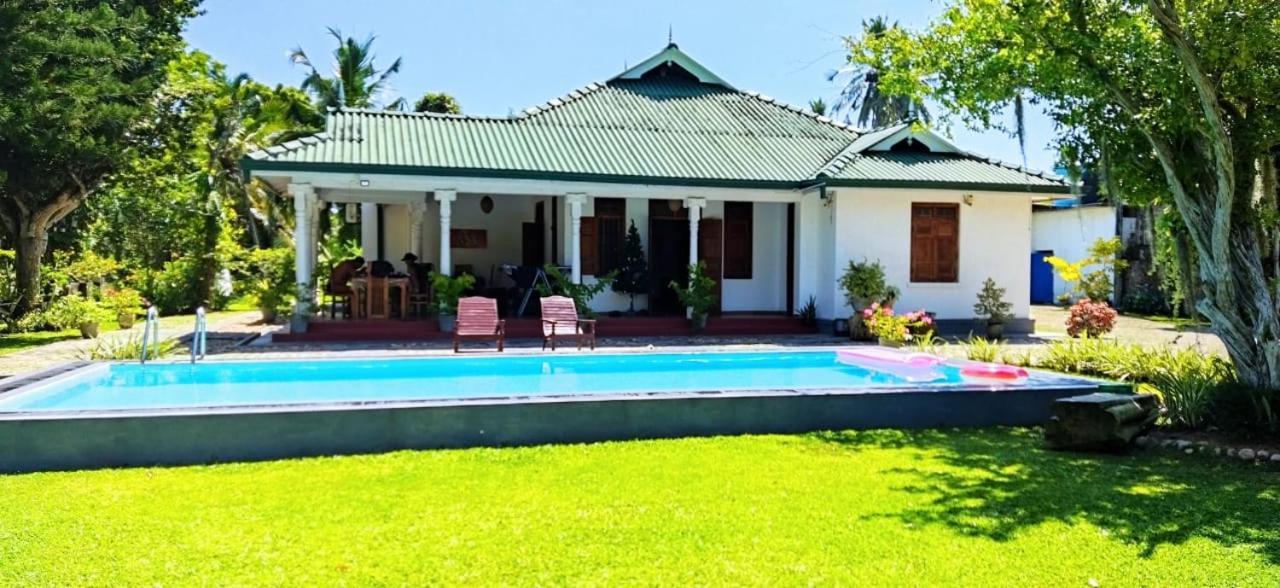 Tranquility Guest House 히카두와 외부 사진