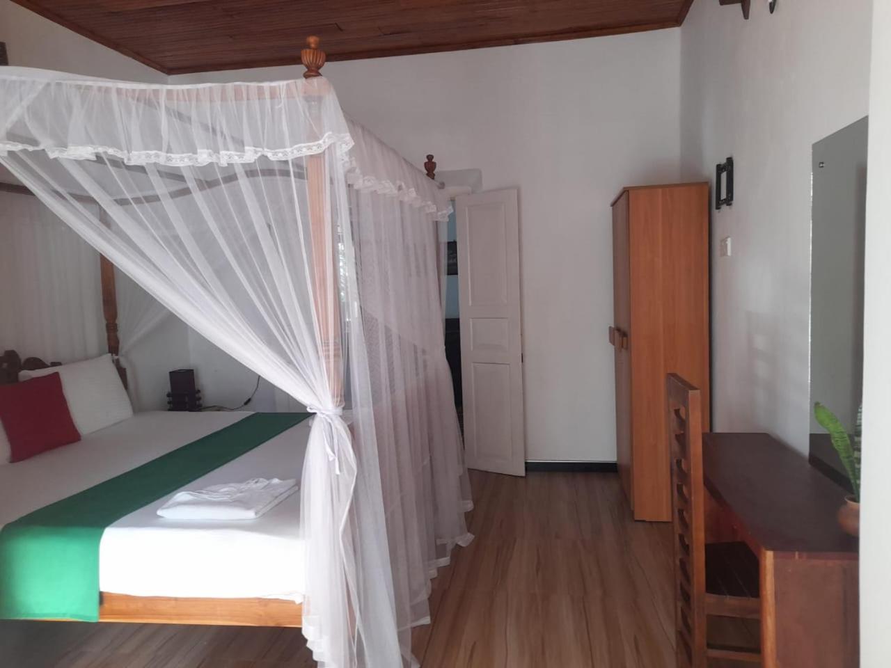 Tranquility Guest House 히카두와 외부 사진