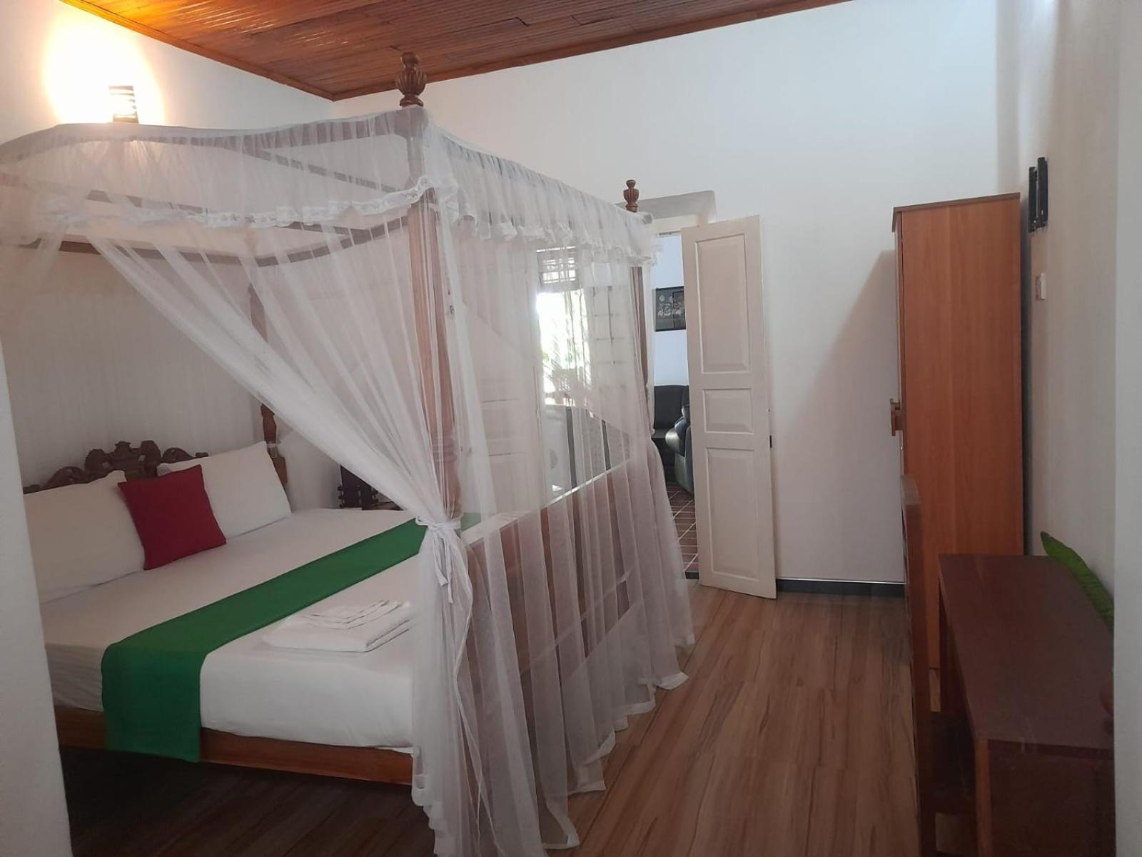 Tranquility Guest House 히카두와 외부 사진